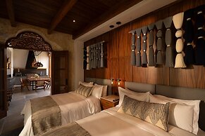 Singular Signature Residences