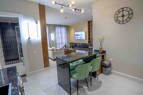 Two Bedroom Stylish & Relaxing Flat in Al-rabie