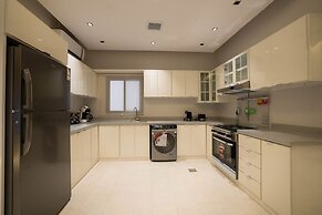 Trendy Apartment in Almalqa