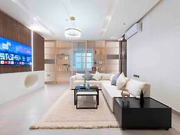 Trendy Apartment in Alwadi Vl
