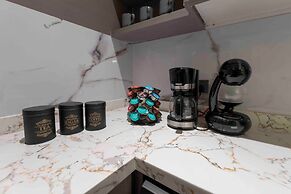 Trendy Apartment in Alwadi X