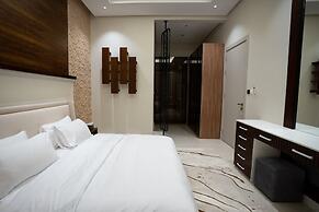 Three Bedroom Trendy Apartment in Qurtoba
