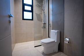 Three Bedroom Trendy Apartment in Qurtoba