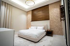 Three Bedroom Trendy Apartment in Qurtoba