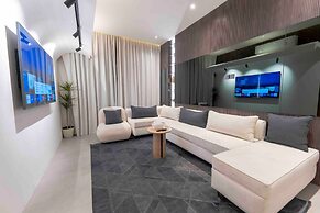 Trendy Apartment in Alwadi lX