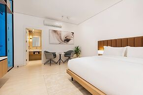 Hotel-finish Flat in Al Mughrizat With Workspace