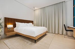 Luxurious 2-br Flat Almughrizat