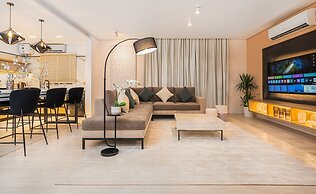 Luxurious 2-br Flat Almughrizat
