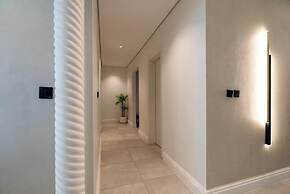 Modern Apartment in Hittin