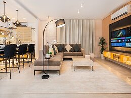 Luxury & Elegant Apartment in Almughrizat