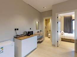 Cozy One BR in Almadinah With Upscale Luxury