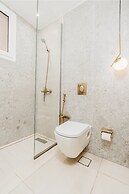 Luxury Home: Dedicatedwork Space, Parking