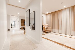 Modern Elegance & Comfort in Al Narjis With Wifi
