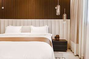 Modern Elegance & Comfort in Al Narjis With Wifi
