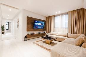 Modern Elegance & Comfort in Al Narjis With Wifi