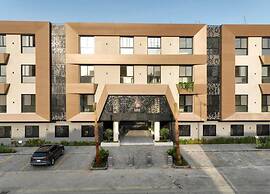 Al Malqa Flat, Sleeps 4 With Free Parking