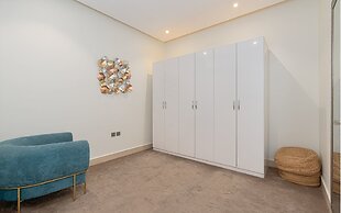 Stylish& Modern Apartment in Alwadi