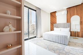 Luxurious 2-bedroom Flat With Relaxation Space