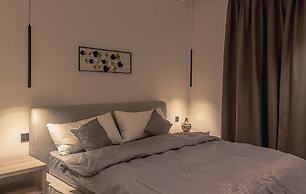 Trendy and Cozy Apartment in Hittin Compound