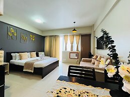 One Palm Tree Villas