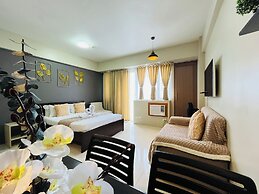 One Palm Tree Villas
