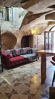 Deep Cave House