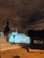 Deep Cave House