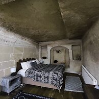 Deep Cave House