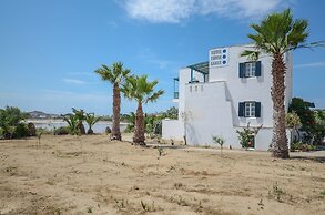 Hotel Three Lakes