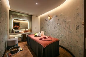Heritage Ham Long Hotel & Spa