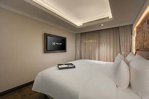 Heritage Ham Long Hotel & Spa