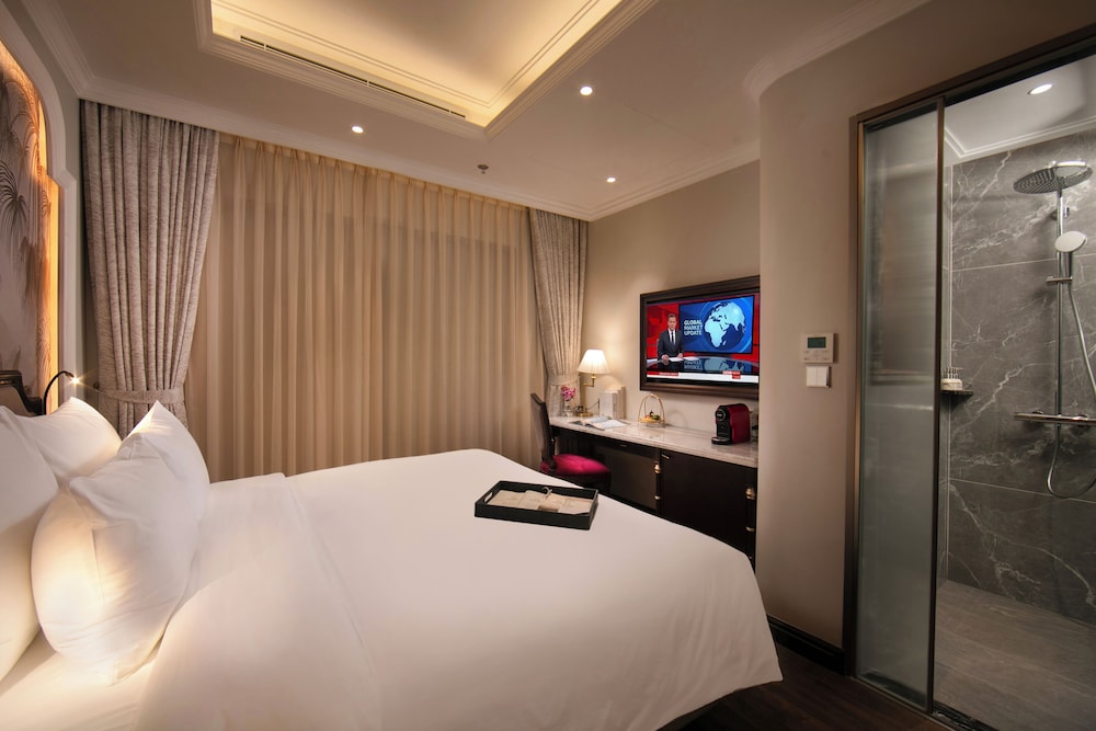 Heritage Ham Long Hotel & Spa