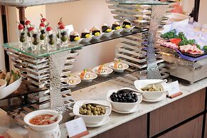 Heritage Ham Long Hotel & Spa