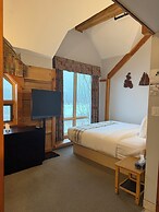Lodge and Lantern