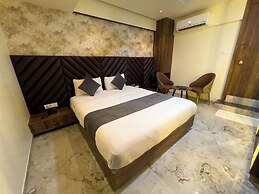 Hotel Ratna Paradise