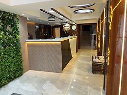 Hotel Ratna Paradise