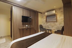 Hotel Ratna Paradise