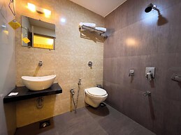 Hotel Ratna Paradise
