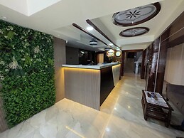 Hotel Ratna Paradise