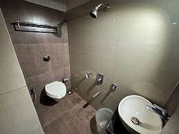 Hotel Ratna Paradise