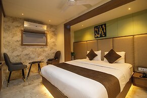 Hotel Ratna Paradise