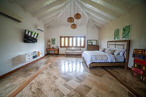 5BR 16 Guests Private Pool Garden View