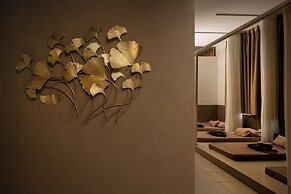 Ali Grand Hotel