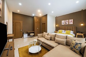Ali Grand Hotel