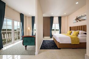 Ali Grand Hotel