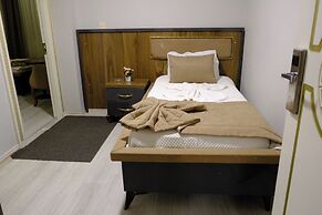 GRAND DIAMOND HOTEL