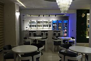 GRAND DIAMOND HOTEL