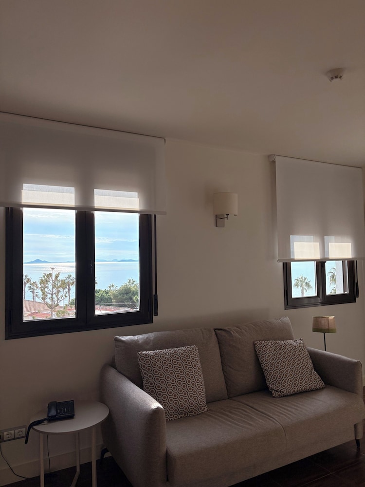 ApartaHotel Punta Calera