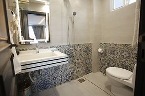 ZAR Luxury Suites Murree