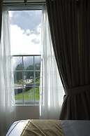 ZAR Luxury Suites Murree